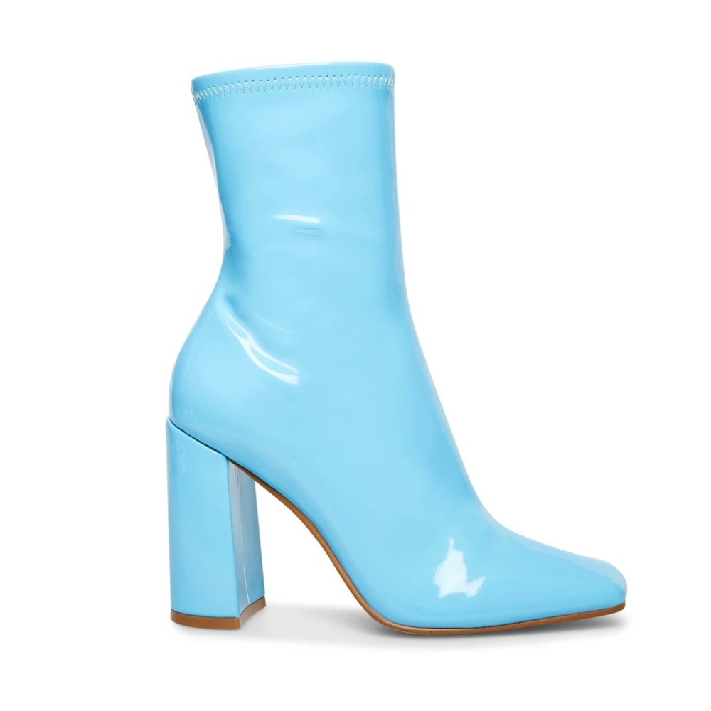 Steve Madden Lynden Blue Patent Ankle Boots NIB - Size 8